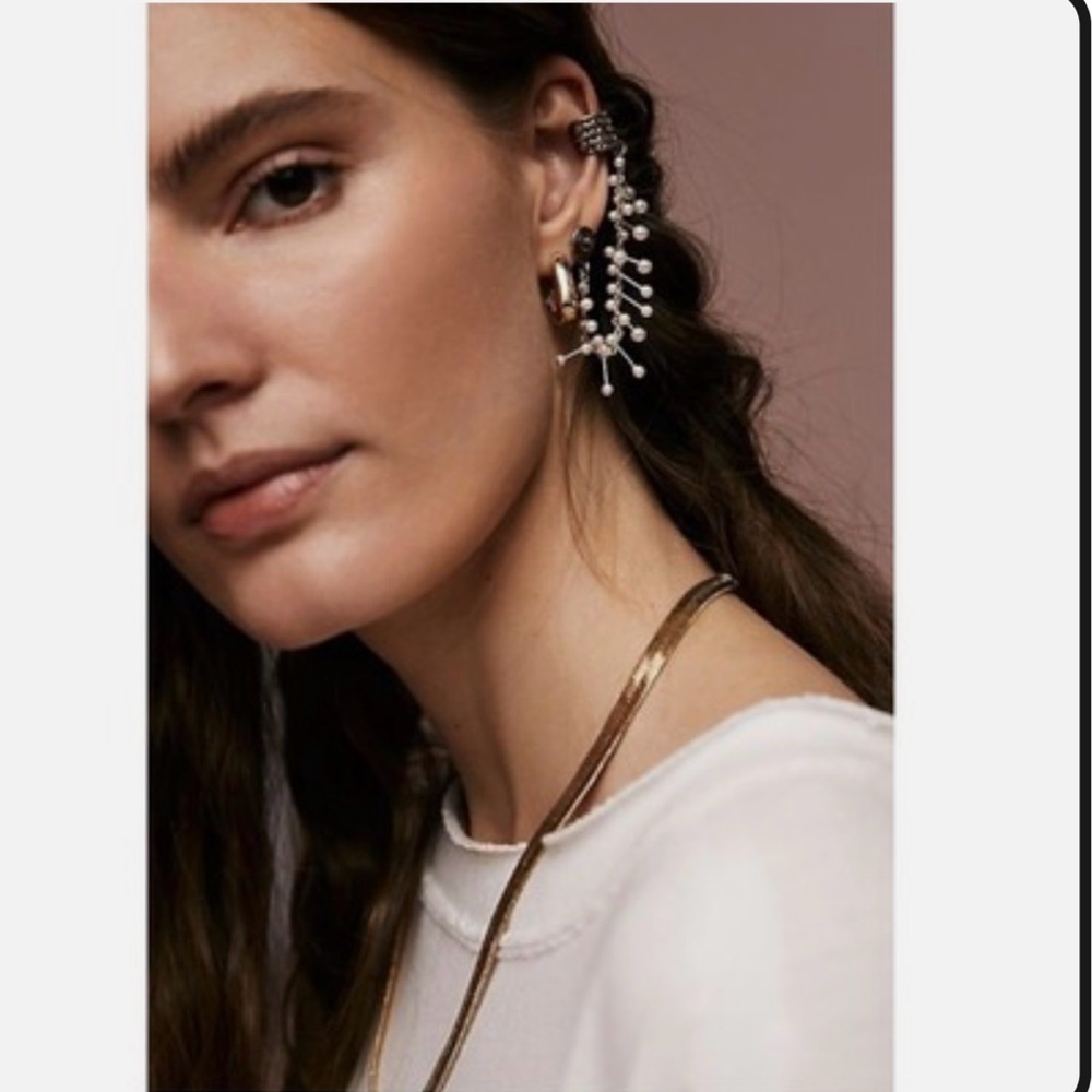 Free People Finders Keepers Ear Cuff in Gold Pearl NWT Dainty Bohemian Festival